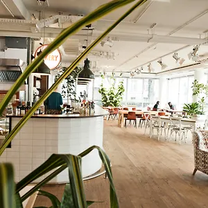 4* Otel Daniel - Smart Lifestyle Near Centre
