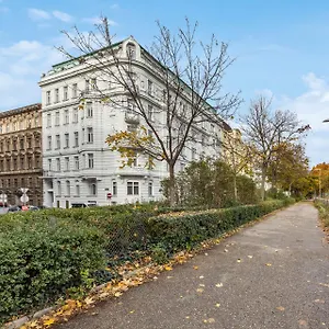 Limehome Rossauer Laende Wenen