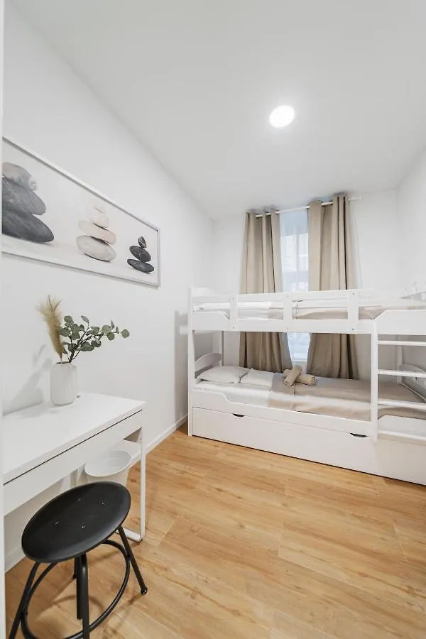 Central City Rooms By Home2 Viyana 0*,
