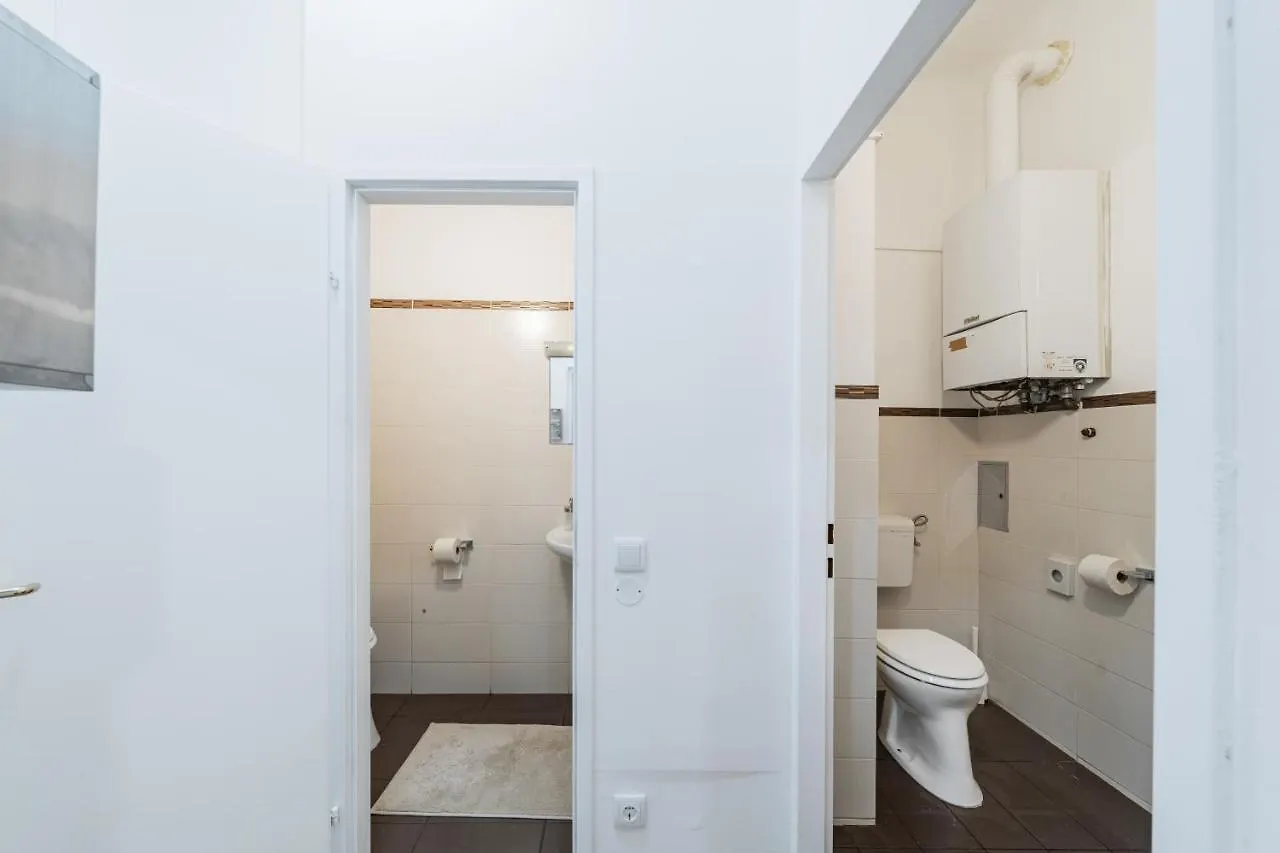 Central City Rooms By Home2 Viyana Avusturya