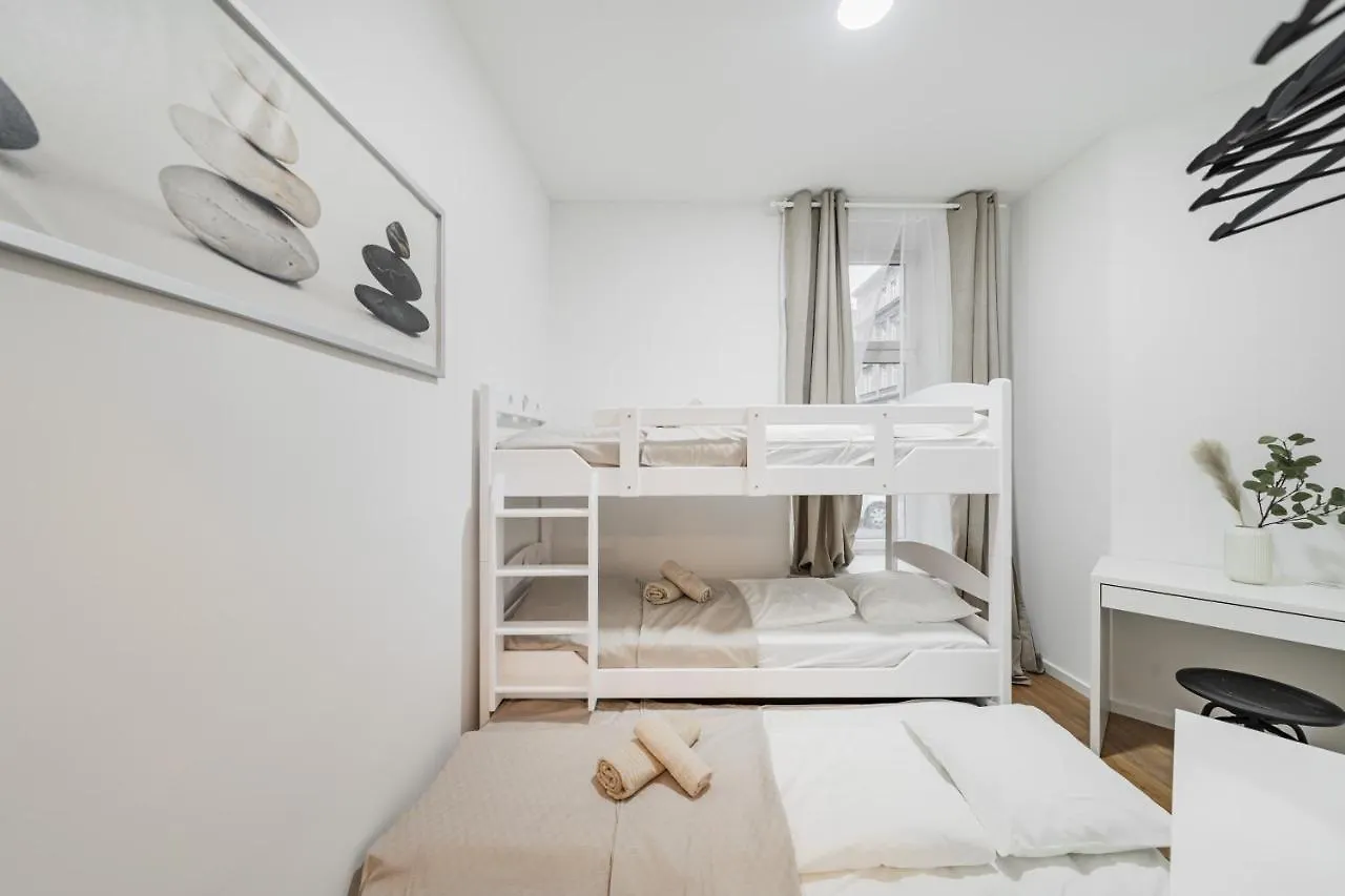Central City Rooms By Home2 Viyana 0*,  Avusturya